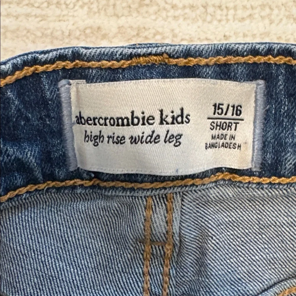 Abercrombie Kids Relaxed Blue Distressed high rise wide leg Jeans - Picture 3 of 4